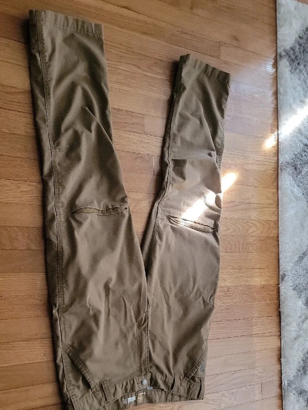 Carhartt fabric pockets 32
